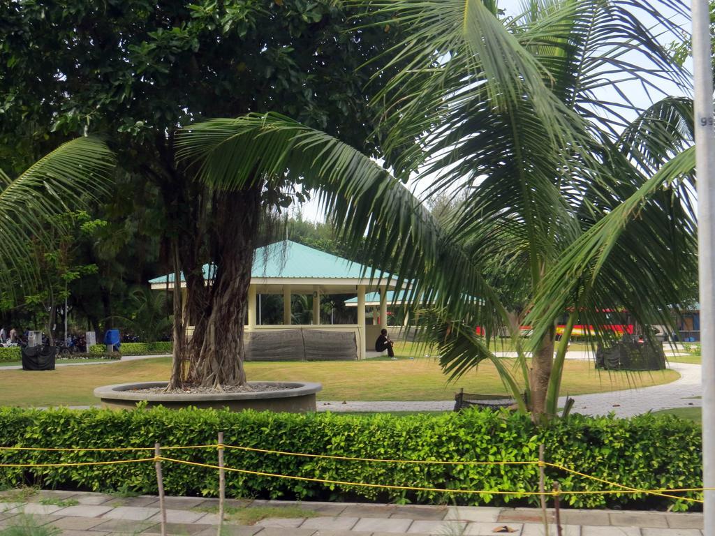 Coral Queen Inn Hulhumalé Exterior foto